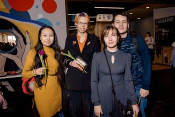 8 марта — Азиатский экспресс
