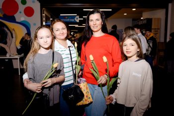 8 марта — Азиатский экспресс