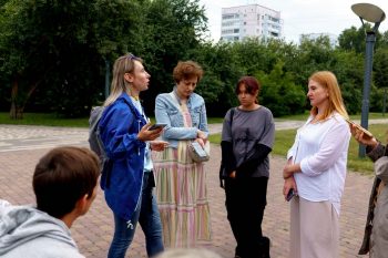 «В рамках города» — фотовыставка и экскурсии