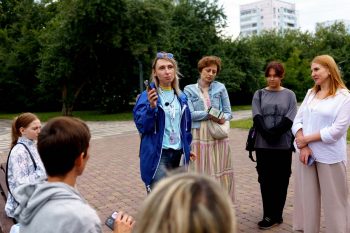 «В рамках города» — фотовыставка и экскурсии