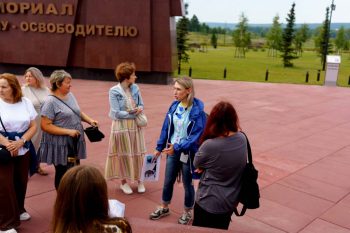 «В рамках города» — фотовыставка и экскурсии