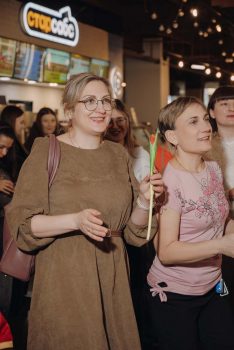8 марта в стиле 2000х