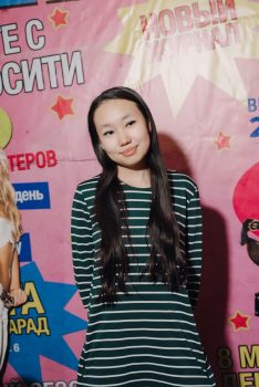 8 марта в стиле 2000х